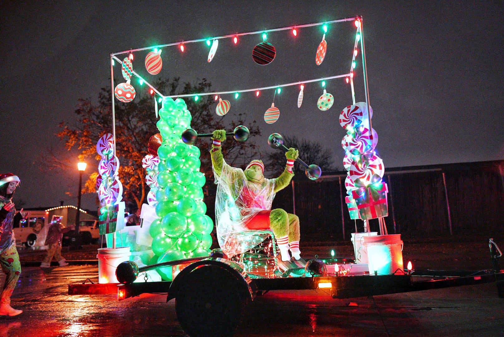 Parade of Lights 2024 - grinch