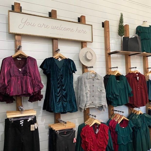 Willow House Shopping Square